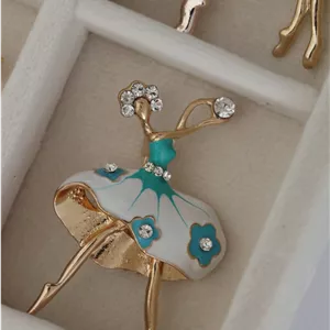 سنجاق سینه بالرین