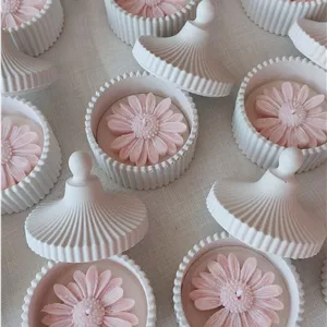 شمع شات درب دار گل مارگاریت