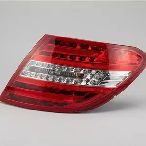 طلق چراغ خطر عقب راست بنز C200