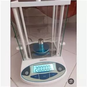ترازو آزمایشگاهی دقت یک هزارم ظرفیت 500 گرم تیرکس ایران