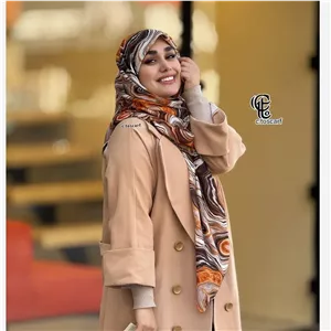 روسری مجلسی طرح عسل نخ کاستوم قواره 140 دور چرخ دوز کرم قهوه ای
