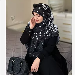 روسری زنانه ماهلین مشکی با طرح ماه و ستاره سفید | روسری شیک
