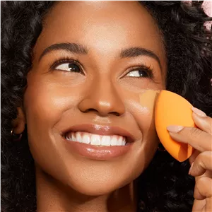 اسفنج آرایشی ریل تکنیک  Real Techniques Miracle Complexion Sponge