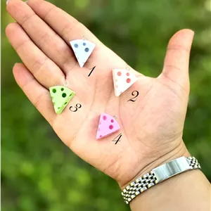 آویز خمیری پنیر