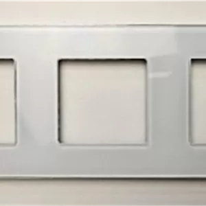 Triple 228Glass Frame White