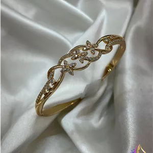 بنگل طلایی نگینی شیک زنانه کد 68