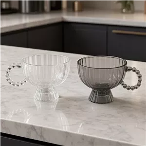 فنجان پایه دار دسته مرواریدی رویال دیزاین (دودی و بیرنگ قابل انتخاب)