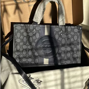 کیف کوچ بزرگ الگا مدل دستی زنانه