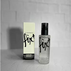 اسپری فیکس مک MAC💦🩵