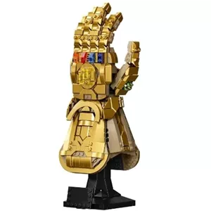 لگو ساختنی دست تانوس infinity gauntlet کد 12033 تعداد قطعات 590