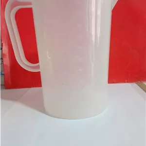 بشر پلاستیکی دسته دار (پارچ پلاستیکی مدرج) ۲ لیتری