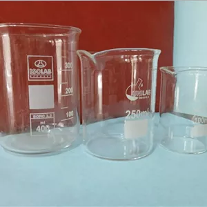 بشر شیشه ای در حجم های مختلف