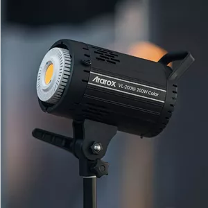 ویدیو لایت ۲۰۰ وات Ararox بدنه فلز ۱ سال گارانتی ( سافت باکس