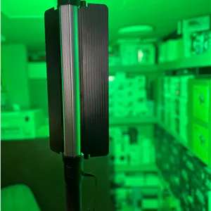 باتوم لایت ۶۰ سانت شیدر دار RGB | نور پس‌زمینه تولید محتوا و عکاسی