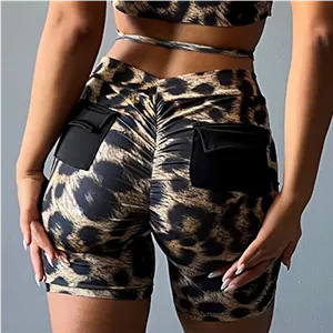 شورتک ورزشی زنانه پشت چین دار جیب دار