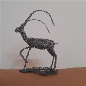 مجسمه دست ساز سیمی بز کوهی فیگوسیم