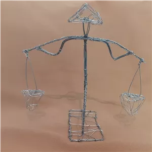 مجسمه دست ساز مرد ژاپنی دکوری هنری خاص مرد چینی در روستا پیر درس کار و فناوری کاردستی کاروفناوری