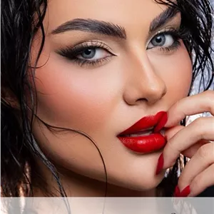لنز رنگی ونیسیا Venicia مدل کاپری CAPRI کد 8 | لنز طبیعی سالانه