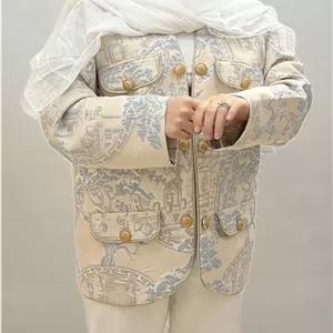 مانتو زنانه ژاکارد ترک مزونی شیک طرح دار