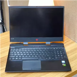 HP OMEN 15 /i7/32/256/1070
