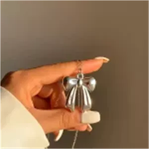 گردنبند مینیمال پاپیون پاستیلی
