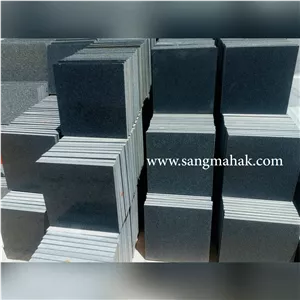 سنگ گرانیت مشکی نطنز برای سنگ نما