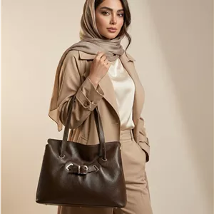 کیف چرم زنانه استایل پرادا