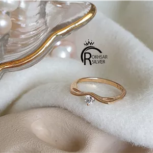 انگشتر زنانه مینیمال مدل تک نگین ژوپینگ در فروشگاه زیورآلات رخسار سیلور