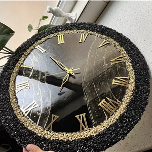 ساعت دیواری رزینی کریستالی مشکی طلایی