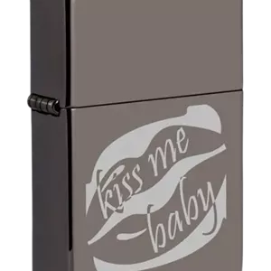 فندک زیپو مدل 150 Kiss Me Baby