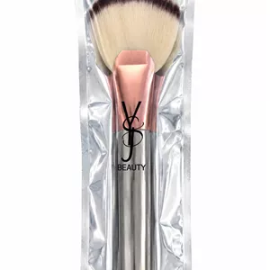 براش بادبزنی حرفه‌ای YJ Beauty – مدل بادبزنی پهن (نقره‌ای/رزگلد)