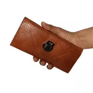 کیف پول و موبایل سه لت دست دوز چرم سوگو مدل عطارد با قفل ناخنی