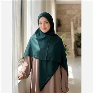 روسری سوپر کرپ سبز قواره بلند نخی بهاره