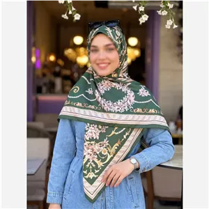 روسری ابریشم ساتن مجلسی قواره 135 سبز