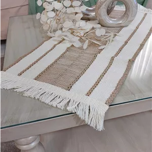رومیزی مکرومه نسکافه ای کرم مدل ۱