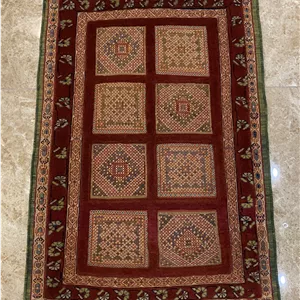 گلیم فرش دستباف پشتی سیرجان (نقشه خشتی لاکی)