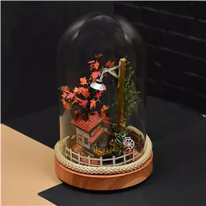 حباب دکوری چراغ‌دار طرح خانه پاییزی مدل ۰۵۰