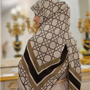 روسری نخ پنبه سیا اسکارف کرم
