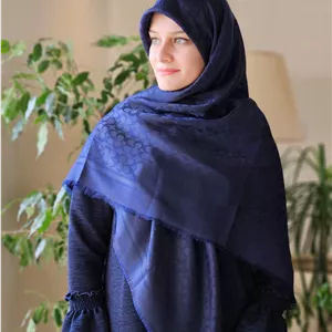روسری سرمه ای نخی چهارفصل ژاکارد سایز ۱۴۰ برند کوچ
