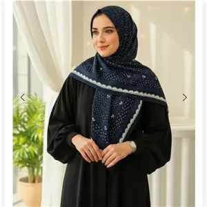 روسری سوپر نخ طرح رزین قواره 110 منگوله دار دور دوخت میس رز