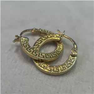 گوشواره طلا 18 عیار حلقه ای ورساچه (گرد)  وزن ۰.۸۶0 گرم اجرت ساخت ۱۴ درصد کد GD01 000139 