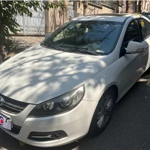 جک J5  اتوماتیک 1800