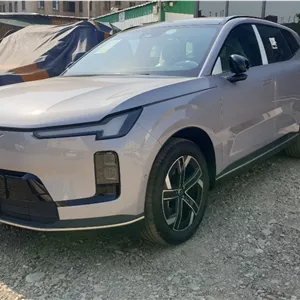 ولوو XC70 هیبرید