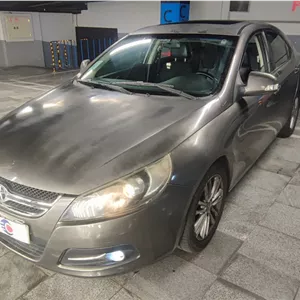 جک J5  اتوماتیک 1800