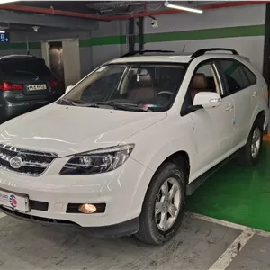 بی وای دی S6 اتوماتیک