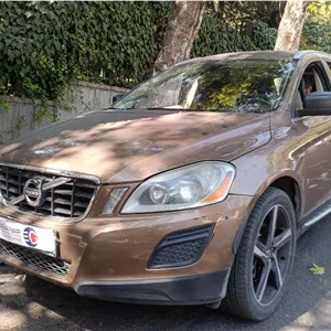 ولوو XC60 SELUX