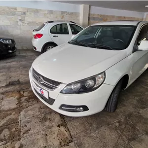 جک J5  اتوماتیک 1800
