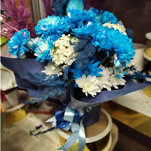 دسته گل آبی مناسب روز پدر