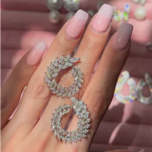 گوشواره طرح جواهر ۸