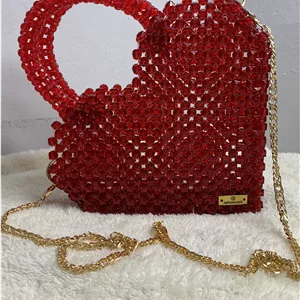 کیف دخترانه دستی دوشی مدل قلبی، مروارید مکعبی رنگ قرمز